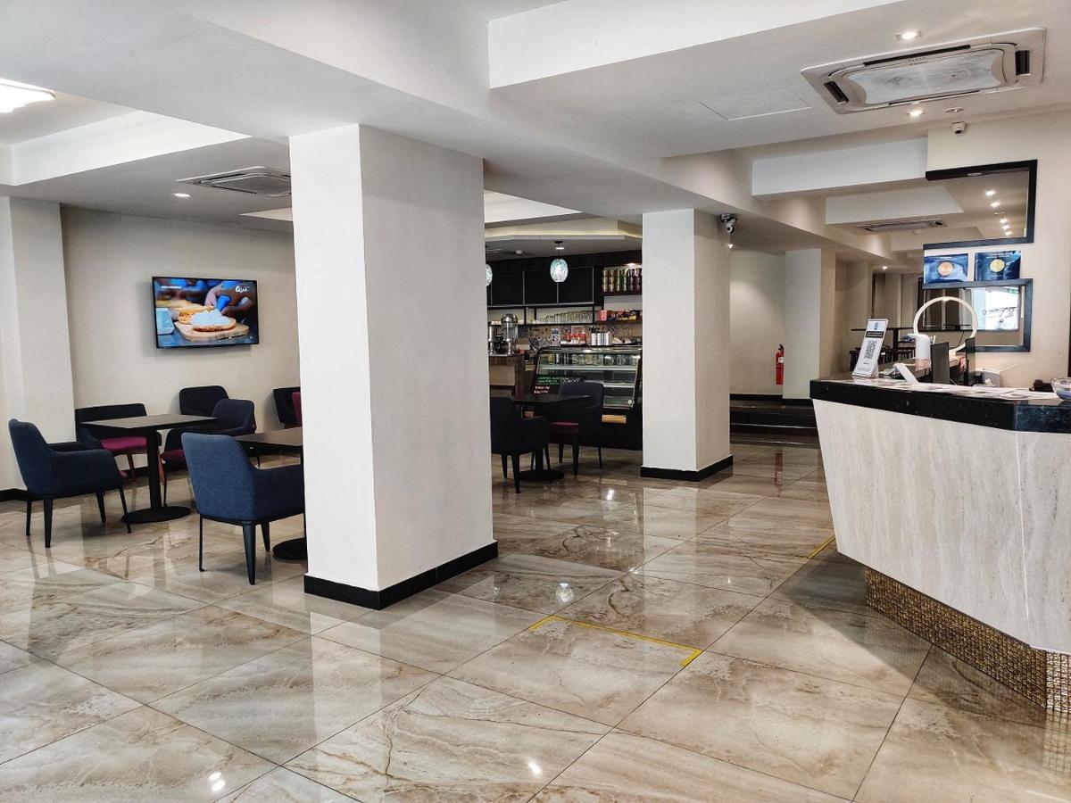 Meriton Inn Kuantan Exteriör bild