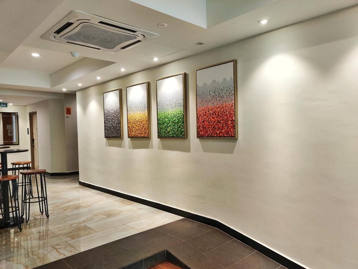 Meriton Inn Kuantan Exteriör bild