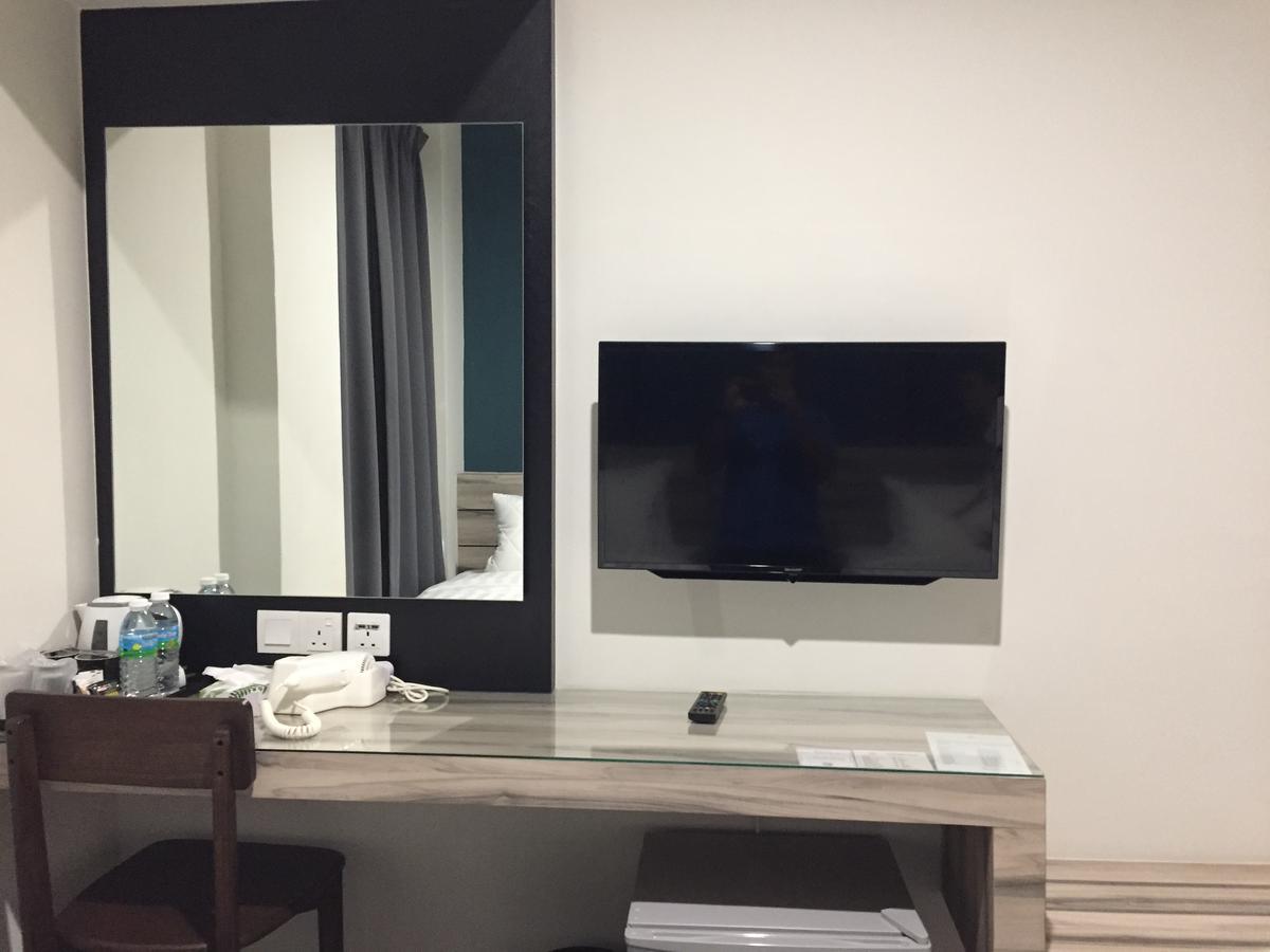 Meriton Inn Kuantan Exteriör bild